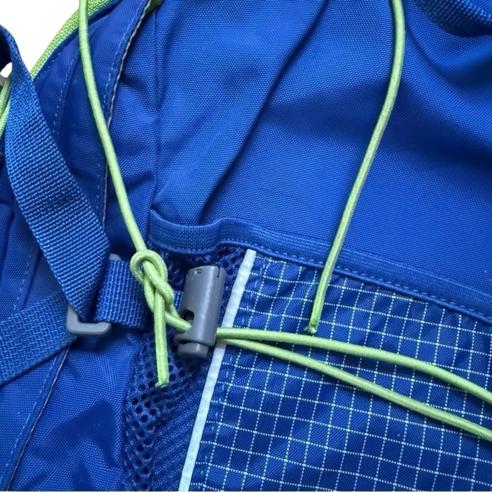 Lands’ End Boys Blue and Green Backpack - Picture 6 of 7